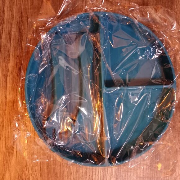 3 piece Suction Silicone Dinner Plate, Spoon & Fork Set, Dinner Plate Divider - Picture 11 of 16